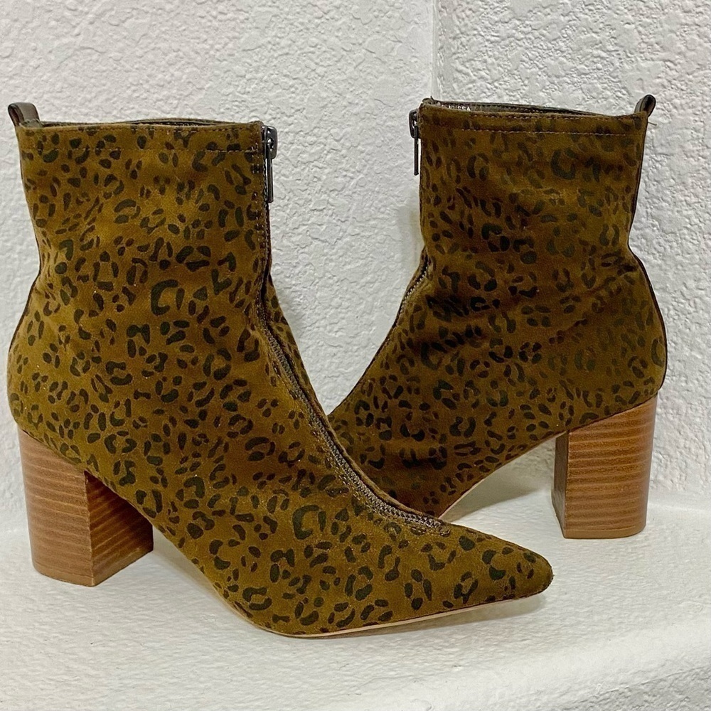 Leopard print faux suede zip up block heel boot 8 - Picture 2 of 9
